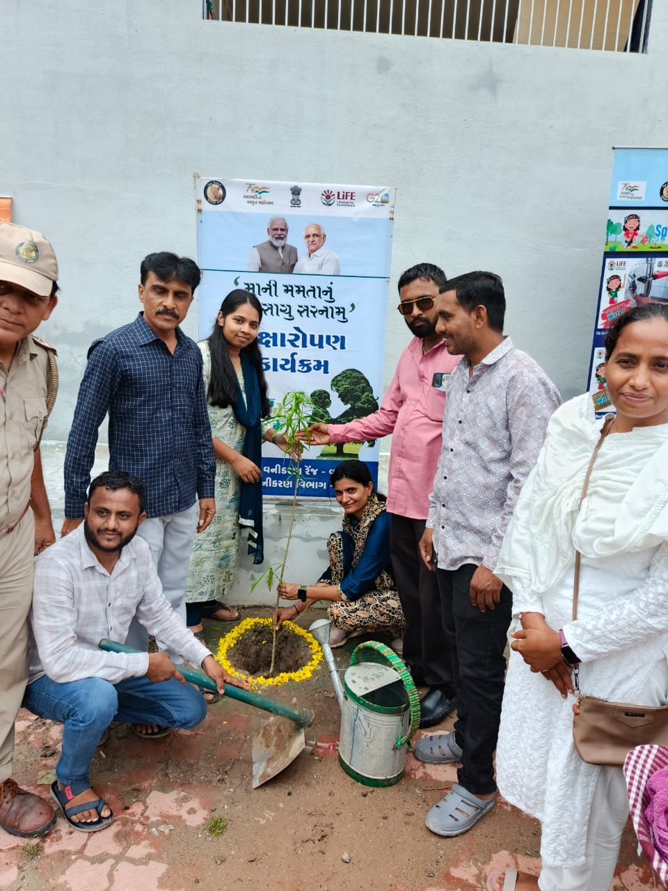 જિલ્લા વિકાસ અધિકારી શ્રી મમતાબેન હિરપરા ની વિશેષ ઉપસ્થિતિ માં 'સ્વચ્છતા હી સેવા' કાર્યક્રમ — ફોટો 5